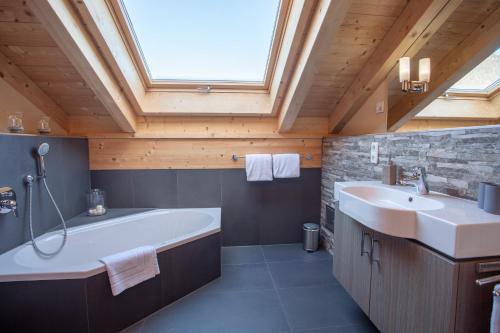 Rundblick — 4-Star Luxury Hotel in Farchant, Germany