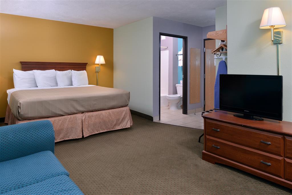 Americas Best Value Inn Seymour - photo 11