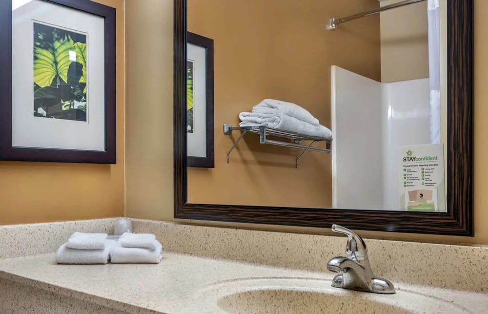 Relax Suites Extended Stay La Mirada - photo 20