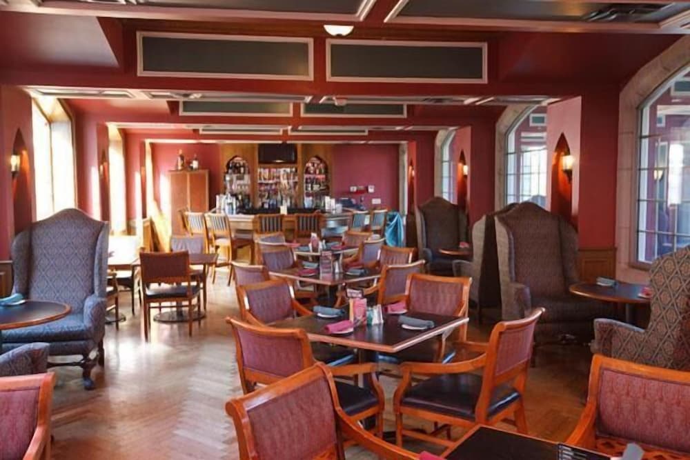 Bertram Inn at Glenmoor - photo 19