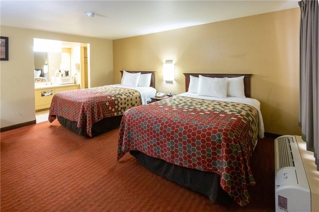 Econo Lodge McAlester - photo 28
