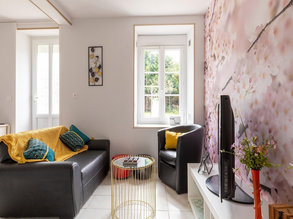 Charming holiday home in Normandy — 4-Star Luxury Hotel in Isigny-Sur-Mer, France