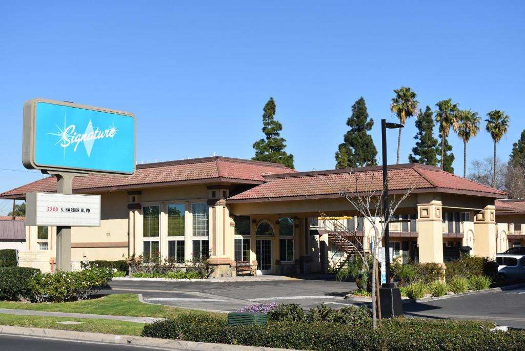 Signature Anaheim Maingate in Anaheim, United States