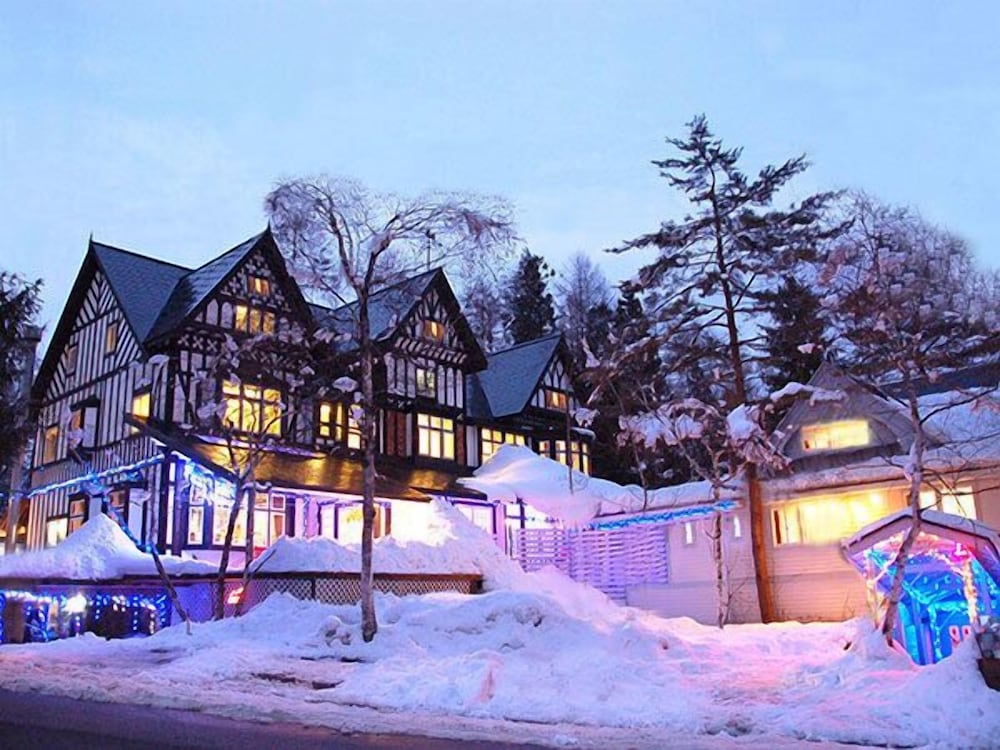 Lady Diana & St. Georges in Hakuba, Japan