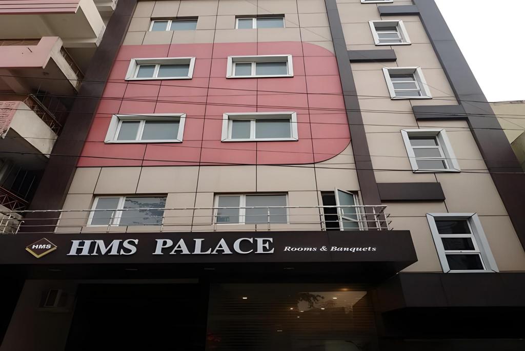 Hotel HMS Palace in Jamshedpur, India