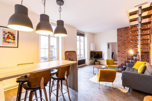 Maison type Triplex atypique de charme — 4-Star Luxury Hotel in Saint-Brieuc, France