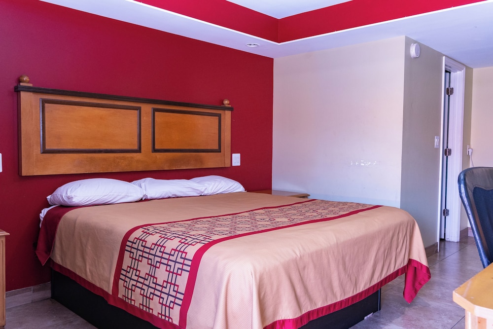 Travel Inn of Riviera Beach - photo 11