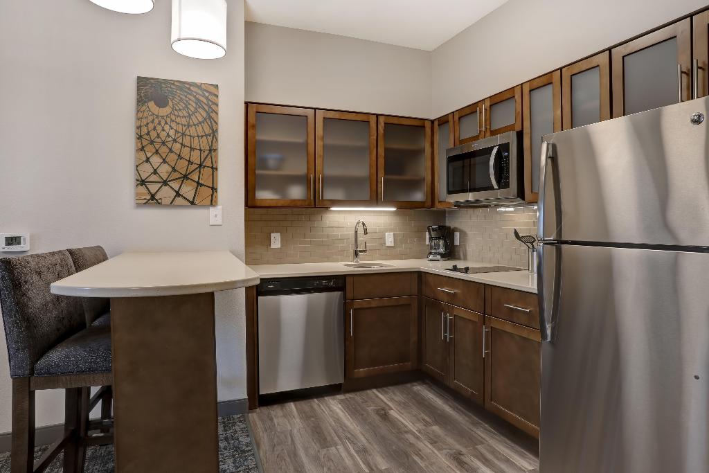 Clarion Hotel Overland Park - photo 15