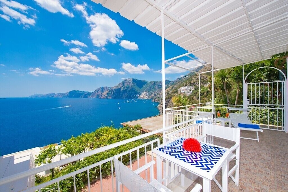 Il Corallo - carbon neutral hotel in Praiano