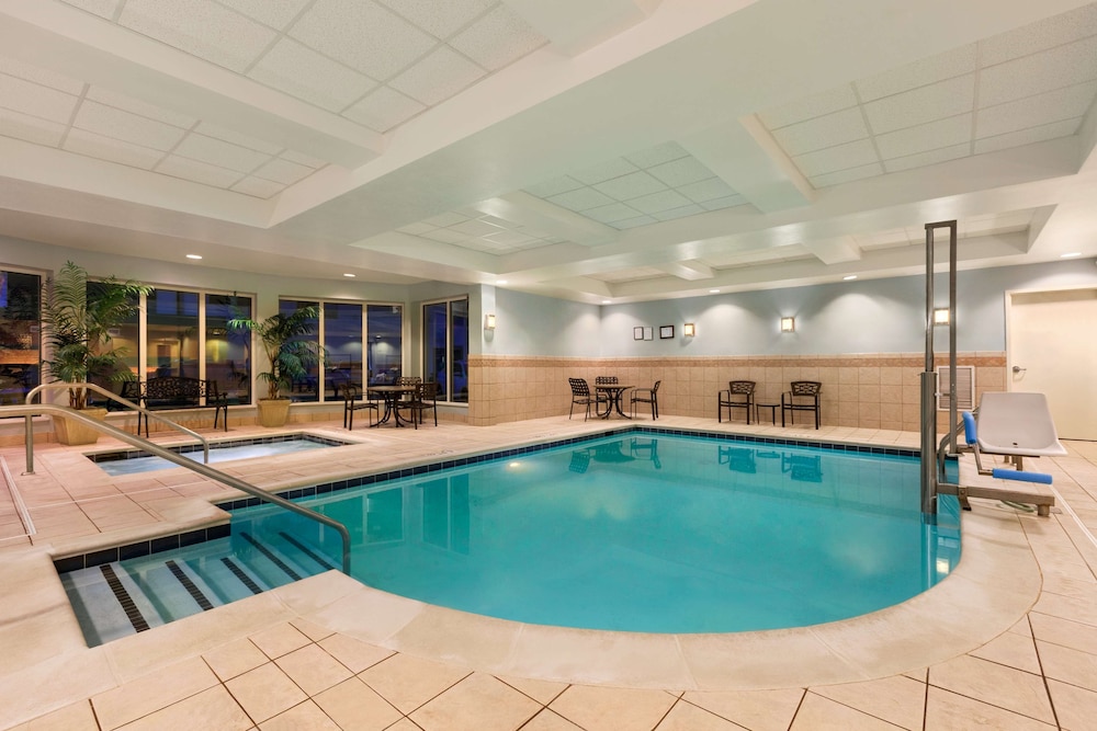 Hilton Garden Inn Dulles North - photo 17