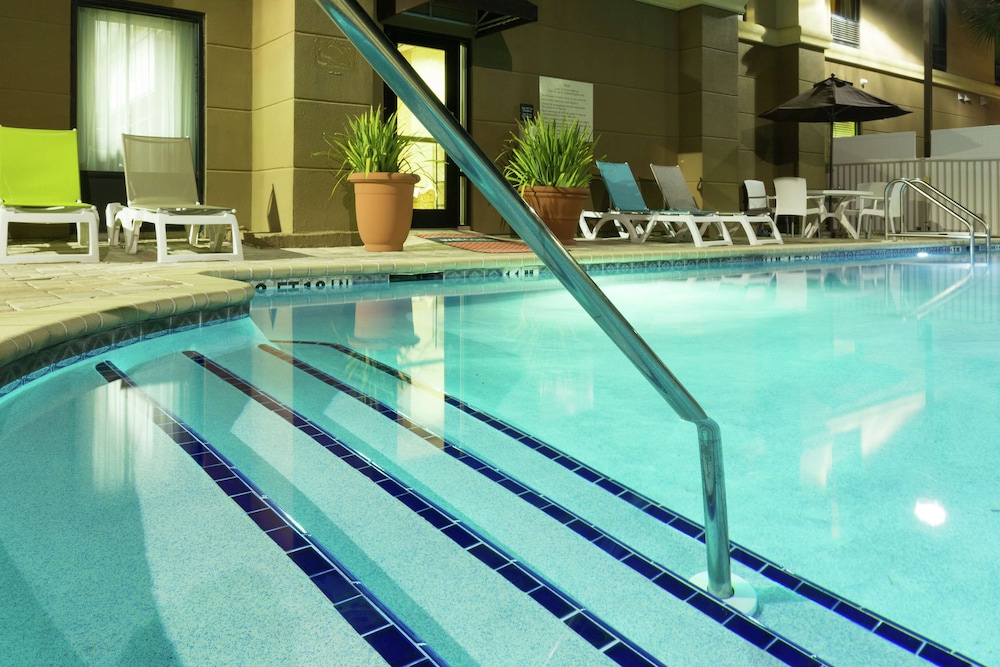 Hampton Inn Suites Jacksonville Airport - photo 41