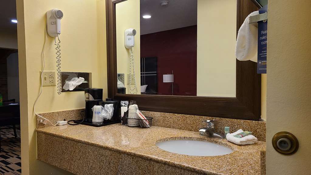 Best Western Shippensburg Hotel - photo 29