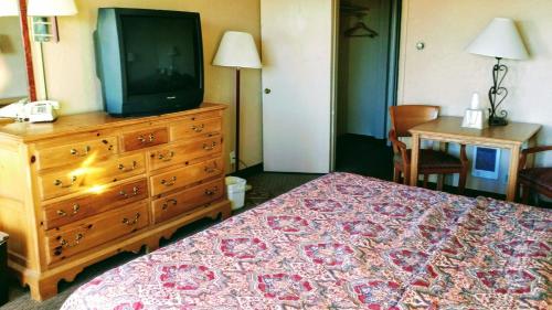 Western Ridge Motel - photo 13