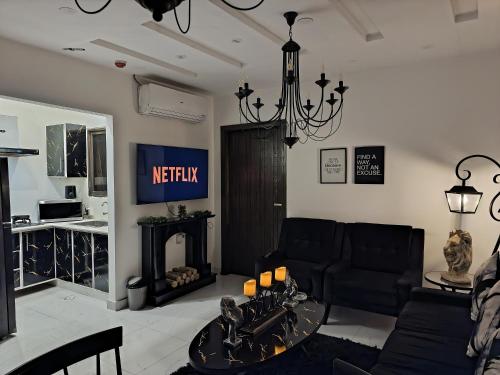 Luxury 1BHK with Balcony & Stunning City Views — 4-Star Luxury Hotel in Rawalpindi, Pakistan