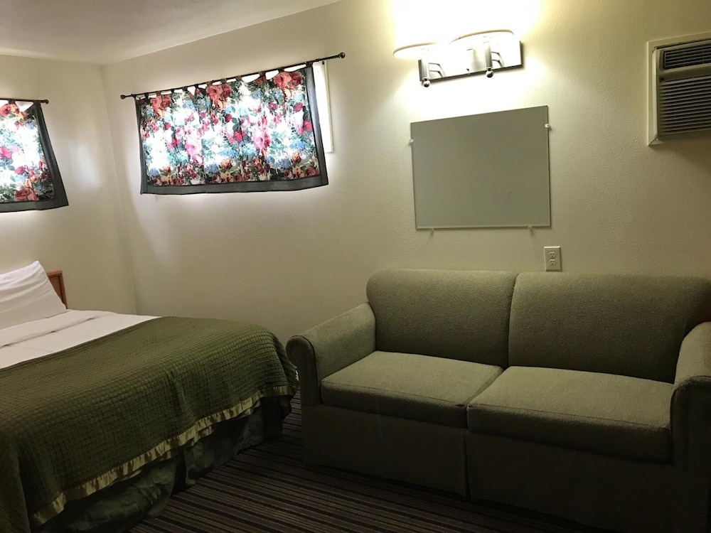 Blue Mountain Hotel - photo 9