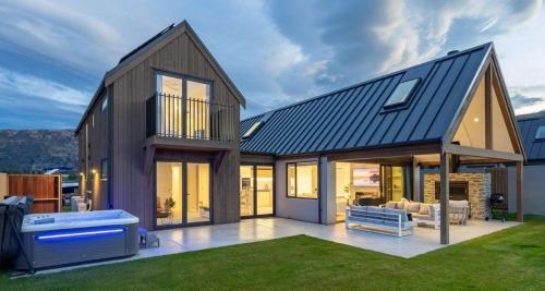 Miharo Wanaka Retreat in Wanaka, New Zealand