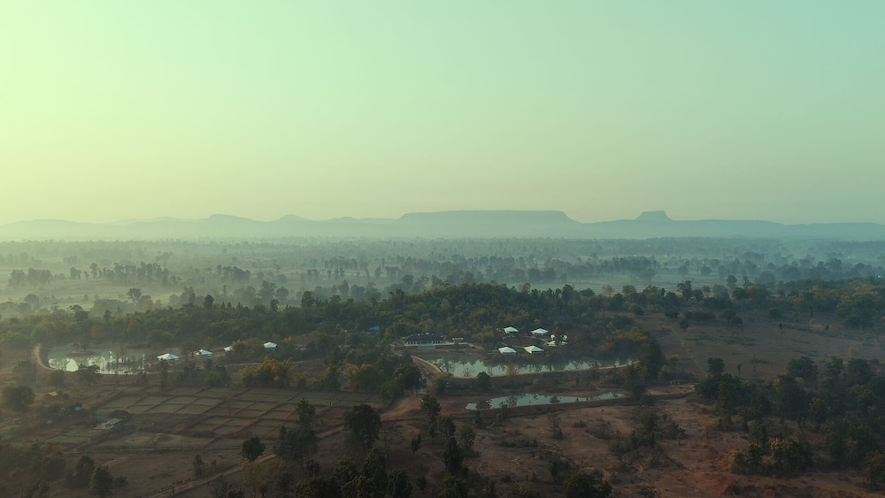 Tree of Life Ramvilas Bandhavgarh — hotel in Manpur