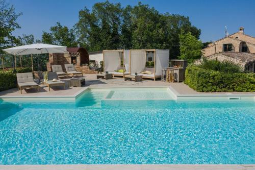 Villa Sky — 4-Star Luxury Hotel in Massa Fermana, Italy