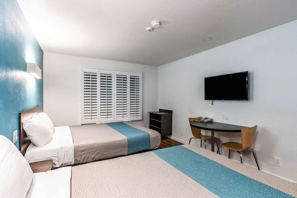 Motel 6 Fountain Valley CA Huntington Beach Area - photo 10