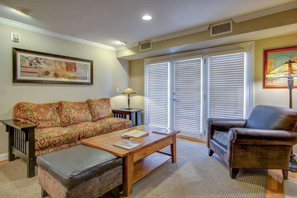 The Residences at Biltmore - photo 21