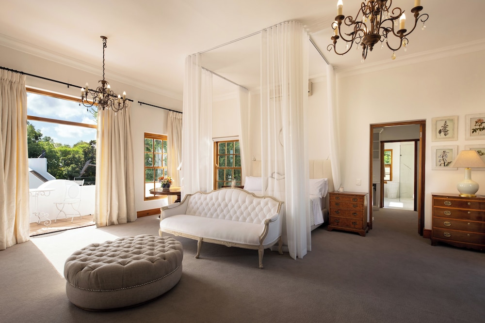 Avontuur Manor House and Wine Estate — 4-Star Luxury Hotel in Stellenbosch, South Africa
