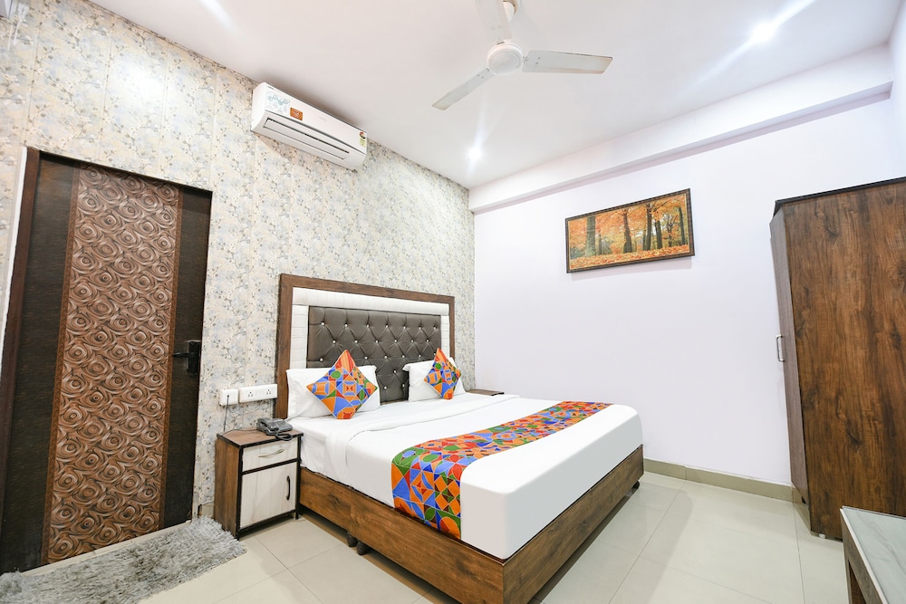 Fabhotel Golden Stone in Ghaziabad, India