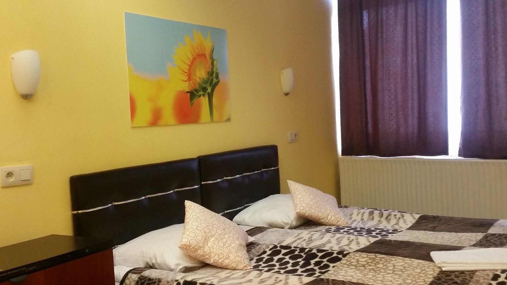 Sun Rise Hotel - carbon neutral hotel in Brussels