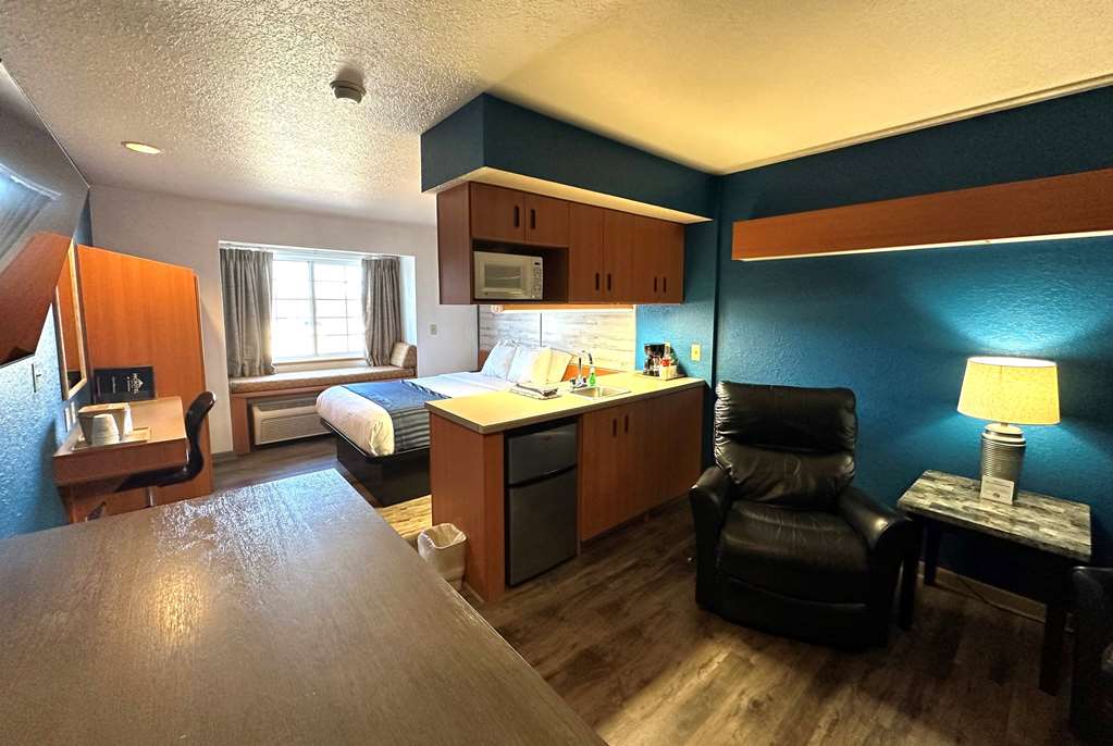 Microtel Inn & Suites by Wyndham Tomah - photo 12