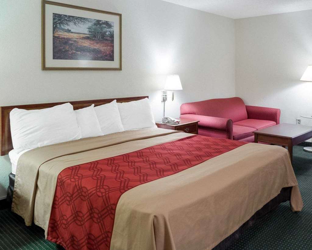 Econo Lodge Yazoo City - photo 12