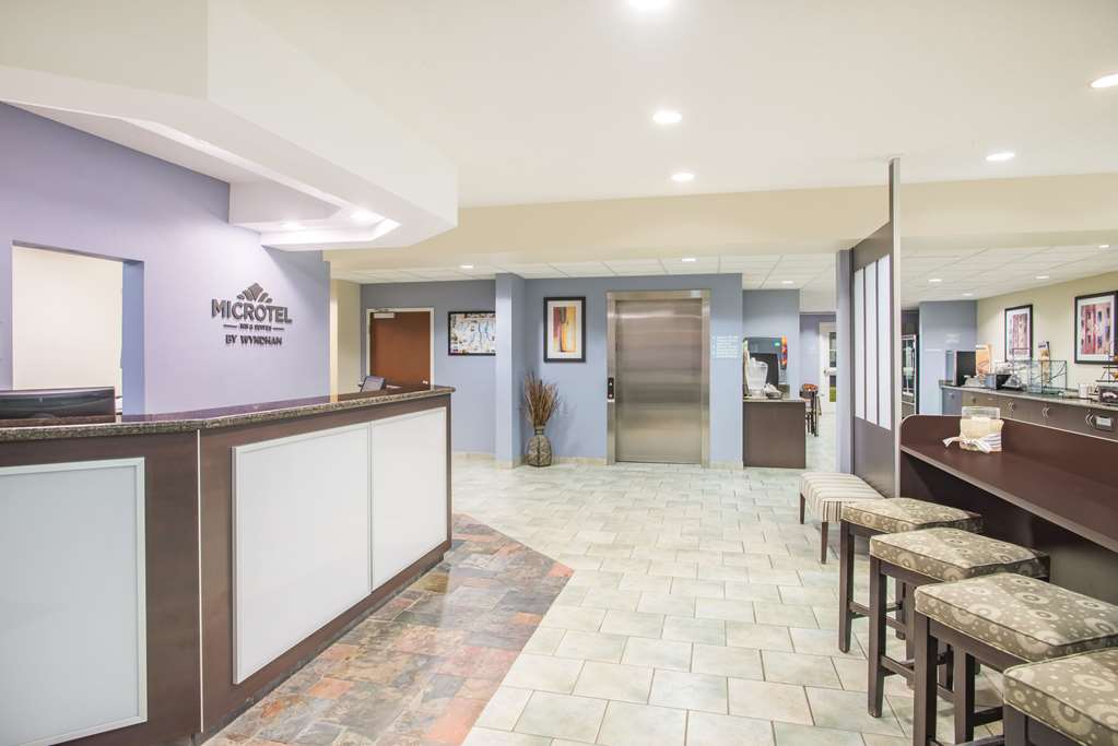 Microtel Inn & Suites by Wyndham Geneva - photo 2