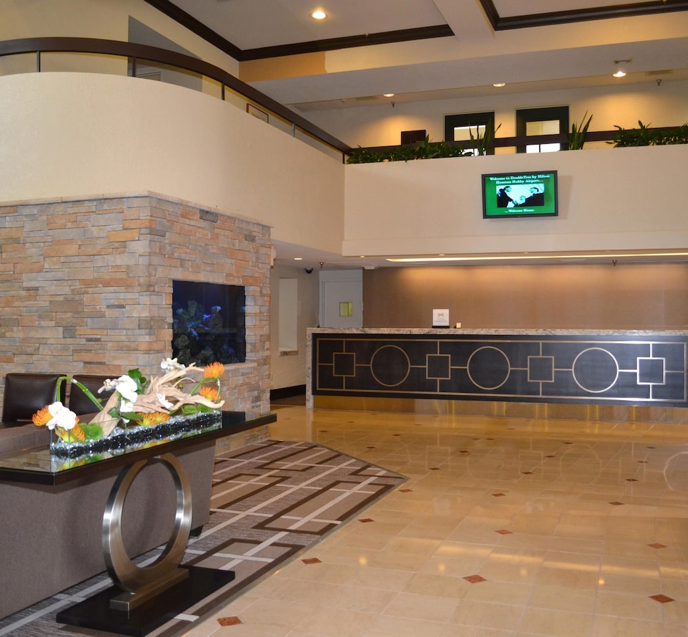 Doubletree by Hilton Houston Hobby Airport - photo 6