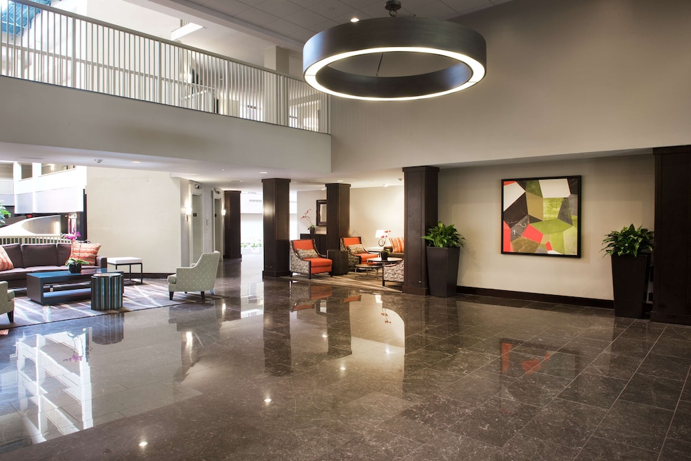 Embassy Suites by Hilton Philadelphia Airport - photo 13