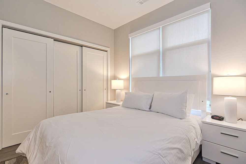 Global Luxury Suites East Boston - photo 10
