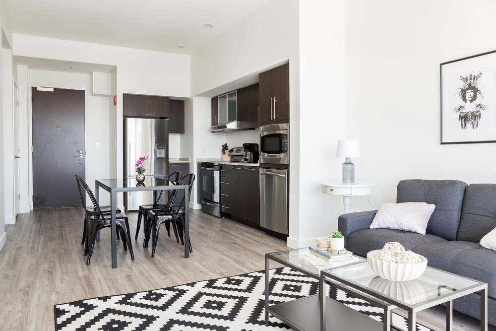 Pristine Fenway Suites by Sonder - photo 12