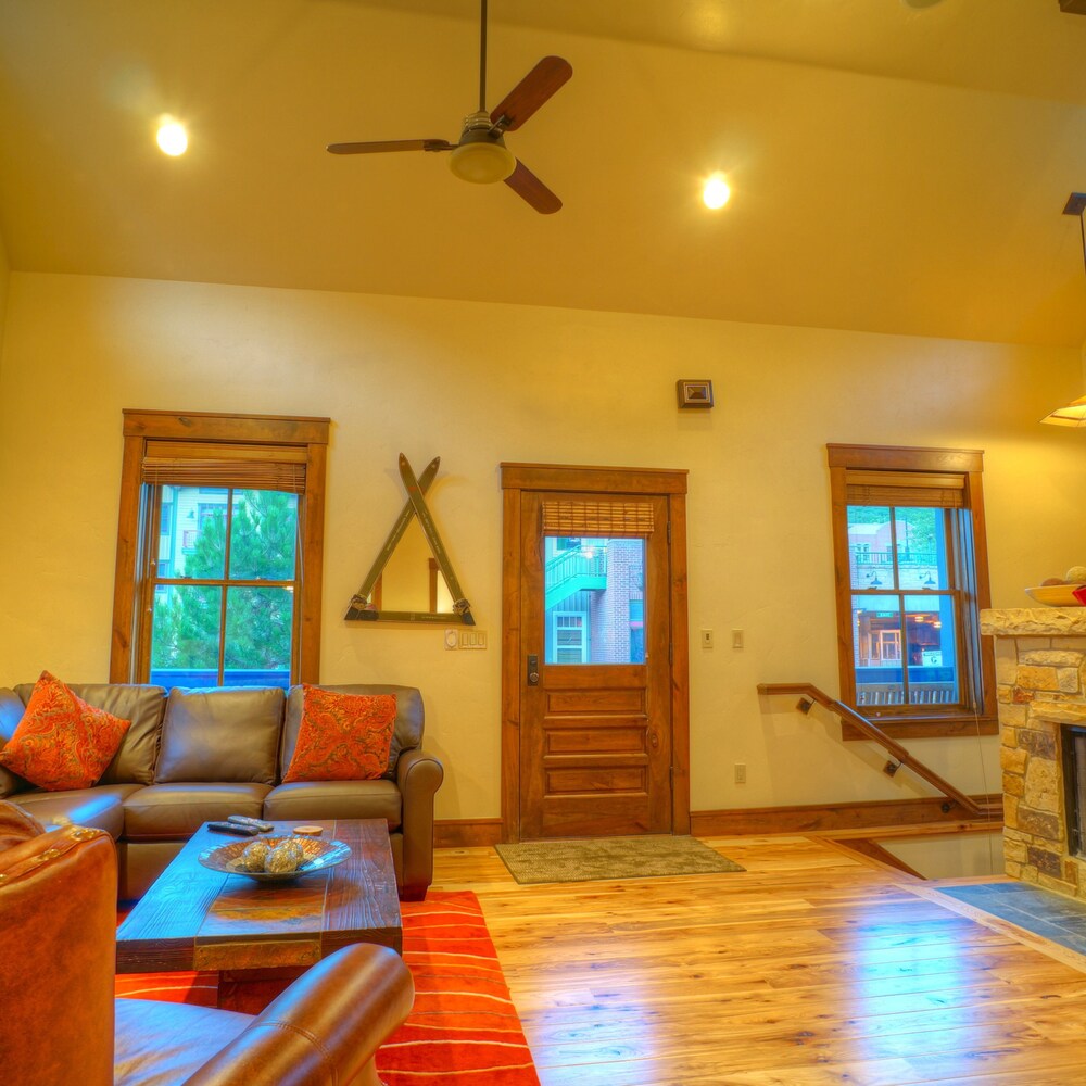 Abode at Town Lift - photo 21