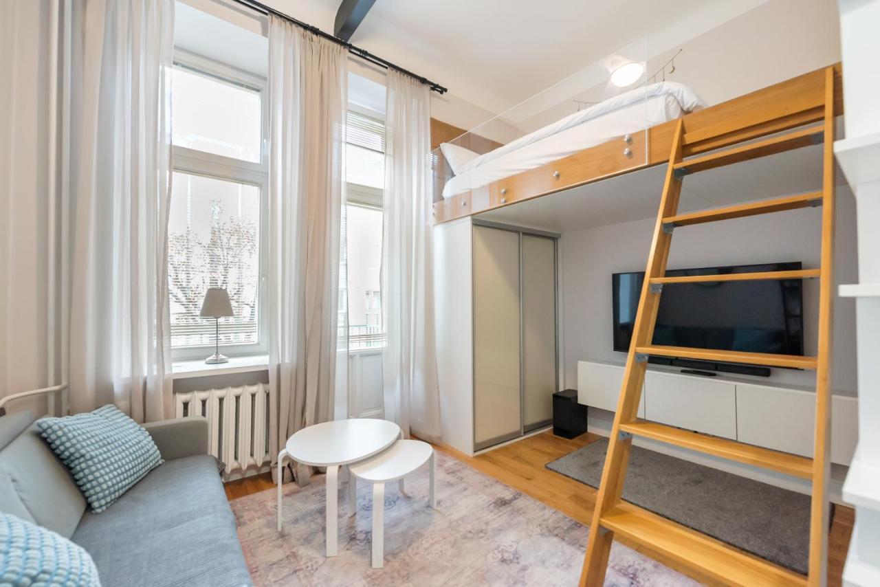 Hoża 62 Apartment by BookingHost — 4-Star Luxury Hotel in Warsaw, Poland