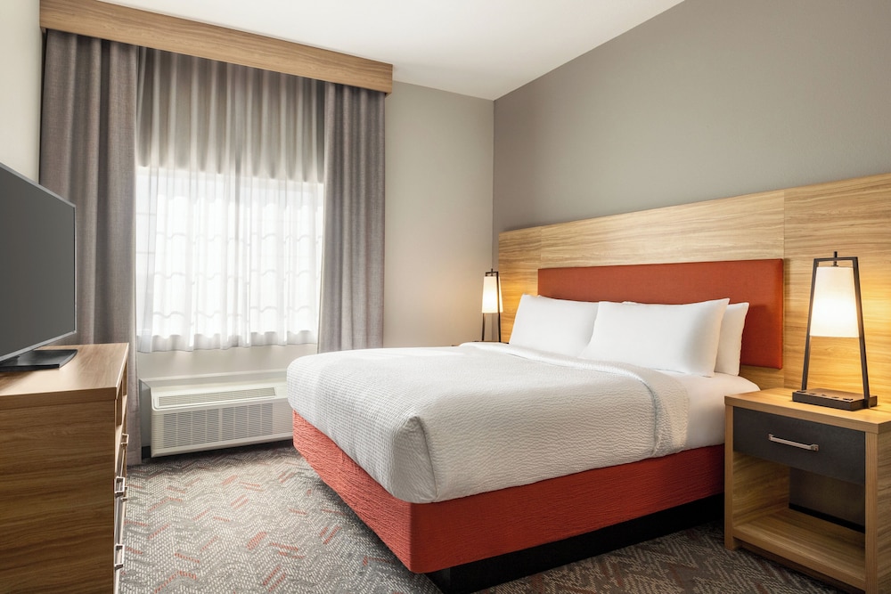 Candlewood Suites Mount Pleasant by IHG - photo 38