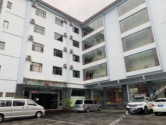 Tengchong Liren Hotel — hotel near Tengchong Tuofeng Airport