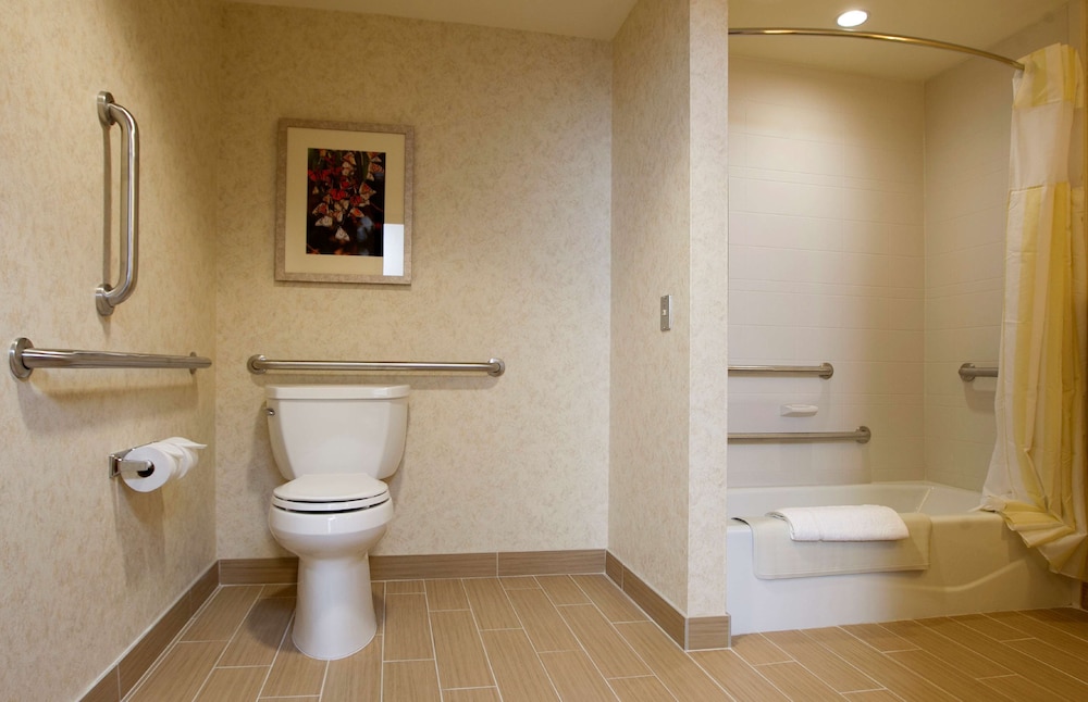 Hilton Garden Inn Cedar Falls - photo 30