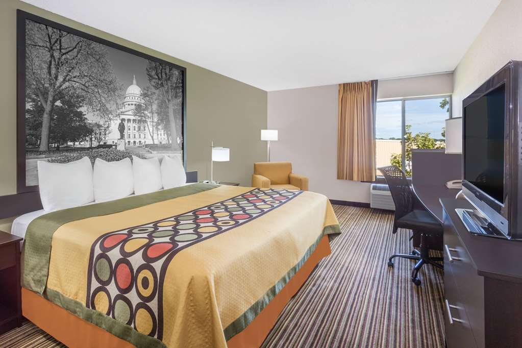 Super 8 by Wyndham Madison South - photo 8