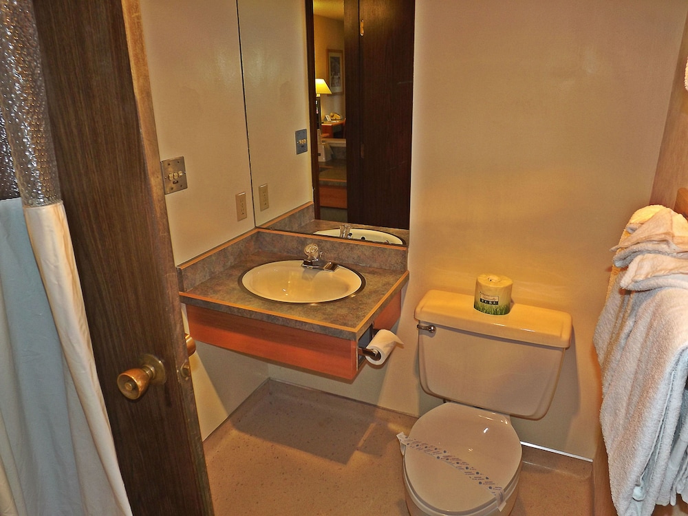Travelodge by Wyndham Kalispell - photo 10