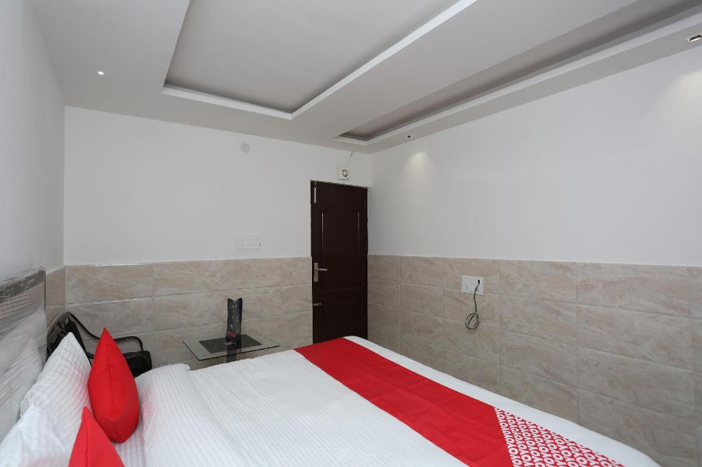 Hotel O Pearl in Karnal, India