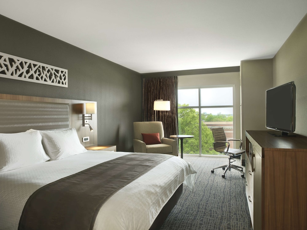 The Broadway Columbia a DoubleTree by Hilton - photo 18