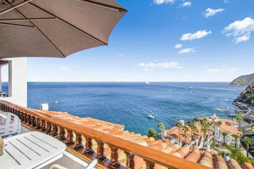 H1872 Hamilton Cove Villa 18 72 — 4-Star Luxury Hotel in Avalon, United States