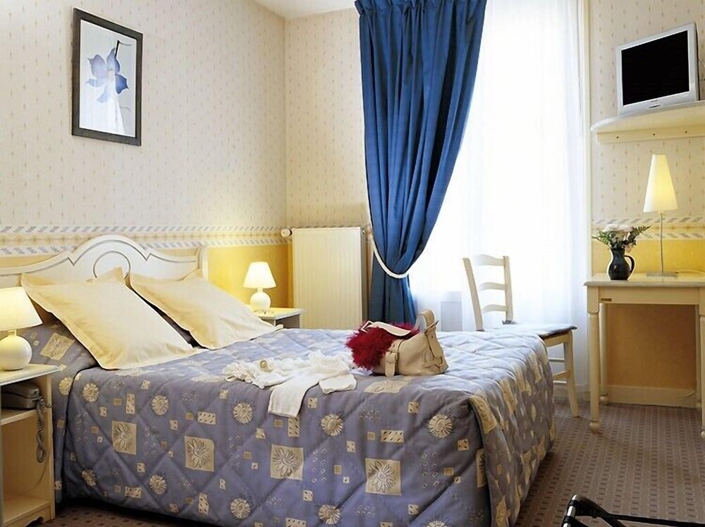 Le Cheval Blanc - last minute hotel in Caudebec-En-Caux