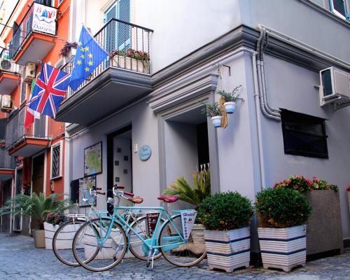 B&B Darsena — 4-Star Luxury Hotel in Pozzuoli, Italy
