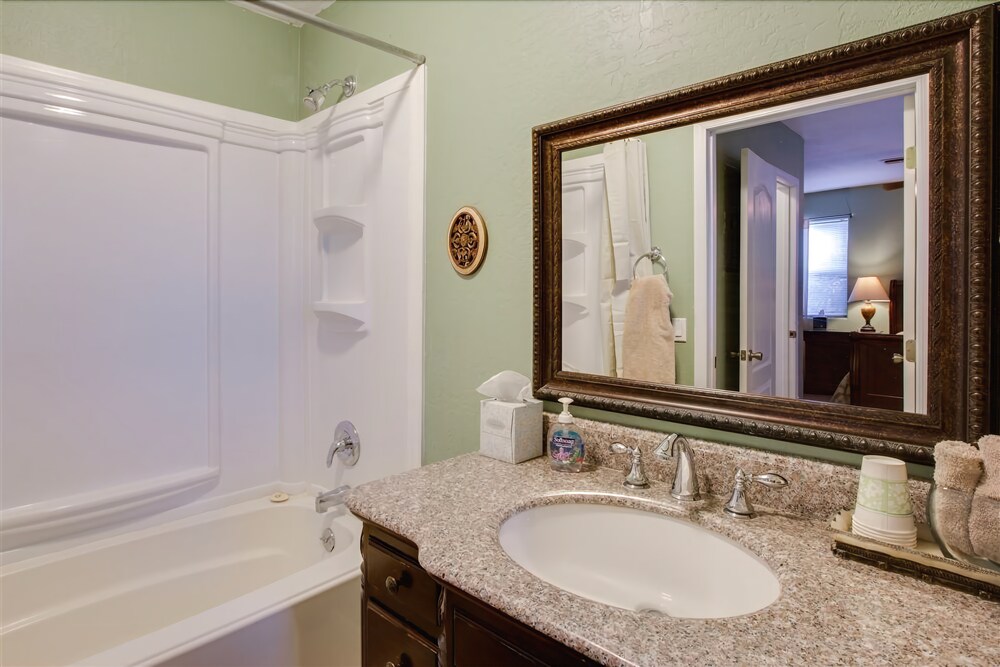 Dream Manor Inn - photo 34