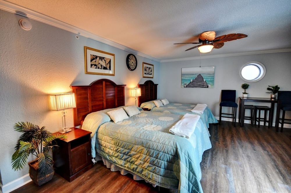 Grand Atlantic Resort 601 Efficiency Studio Bedroom Condo by RedAwning - photo 4