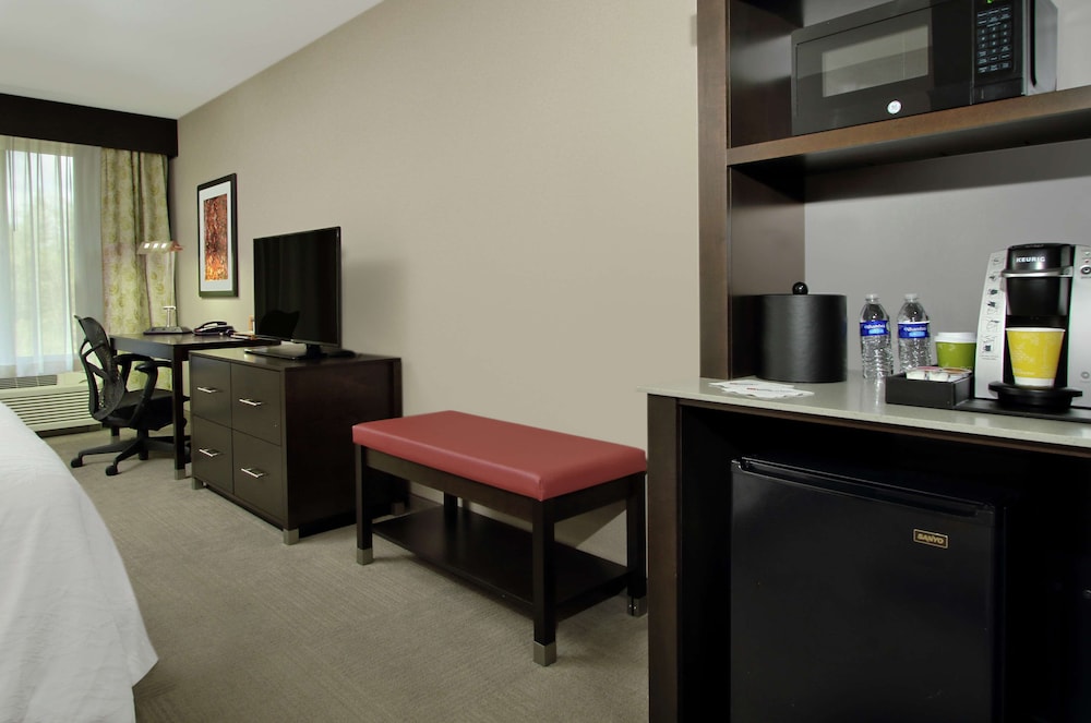 Hilton Garden Inn Sonoma County Airport - photo 9
