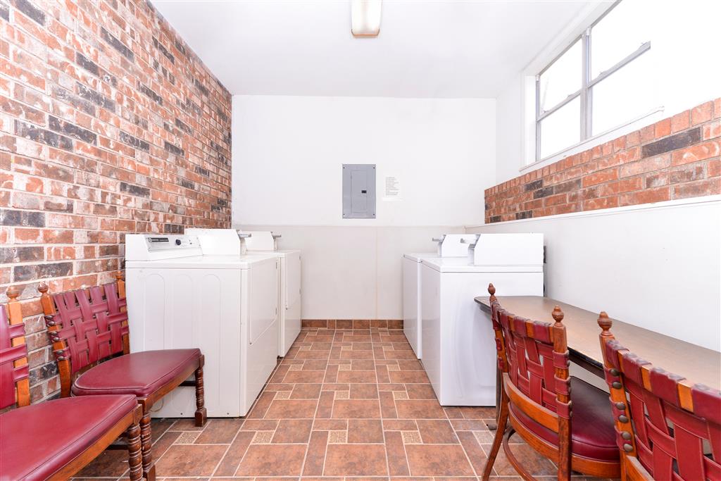 Americas Best Value Inn Schulenburg - photo 20